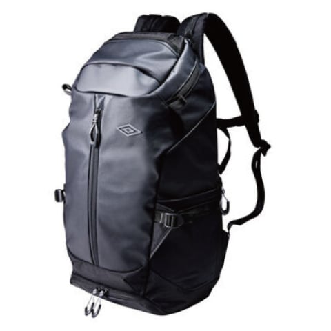 デサント、背中の蒸れを軽減する「エアロストリームバックパック