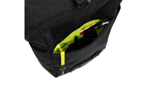 TIMBUK2から、ロールトップ型のバックパック「Hero Pack