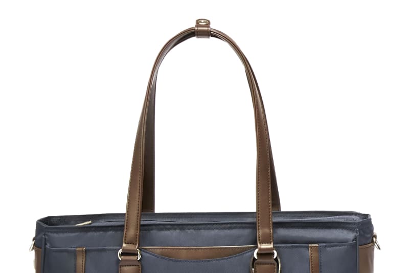 肩に食い込まない平面タイプのハンドル