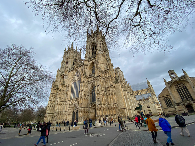 ヨーク大聖堂の巨大な全貌
