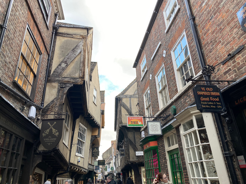 ハリー・ポッターのダイアゴン横丁のモデルになったシャンブルズ通り