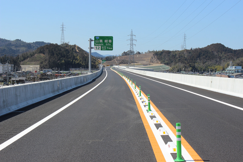 山県IC付近