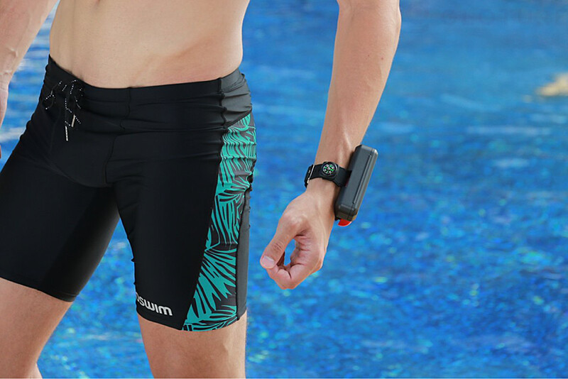 普段は手首に装着