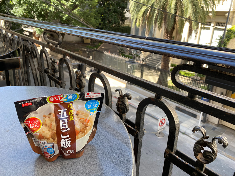 最初に宿泊したホステル「Santino Hi Recoleta」。大きな中庭がとっても素敵