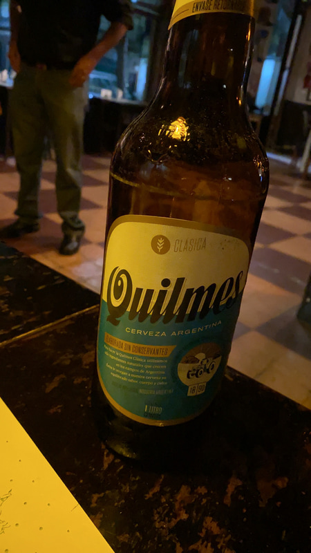 ブエノスアイレスのビールといえば「Quilmes（キルメス）」。軽くて飲み口で大瓶でも余裕でした