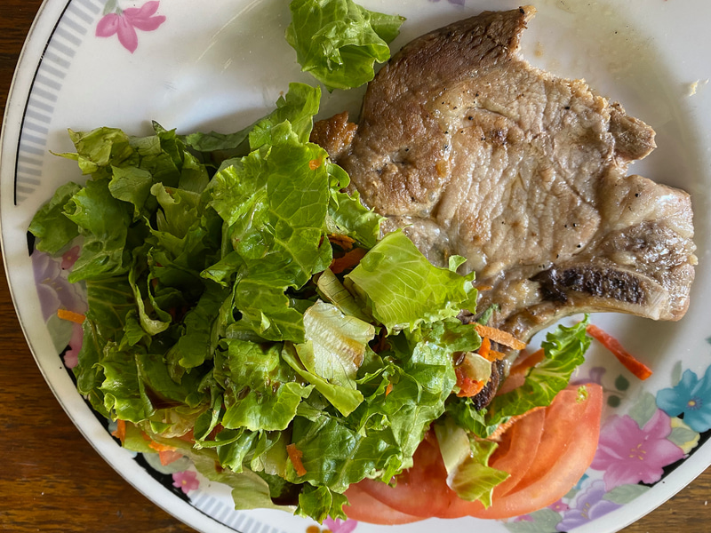 自炊料理たち。食材の物価は日本より少し安いくらい