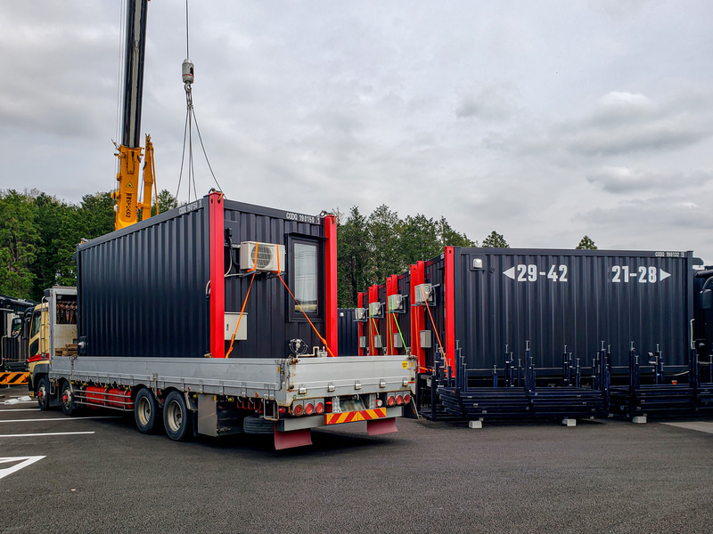出動の様子（栃木県足利市、4月28日）
