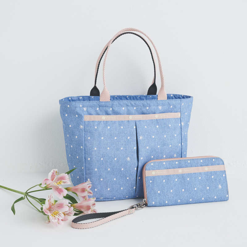 淡いデニム地にドット柄とパステルカラーを合わせた「Denim Dot」