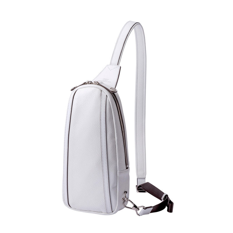 「JETTER BODY BAG CJTE-021」（3万7000円、税別）