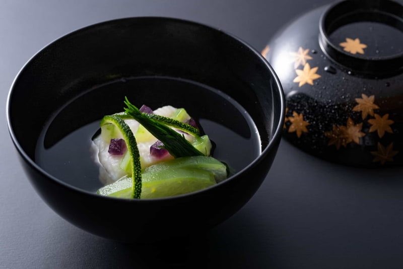 「鱧紫陽花見立て」