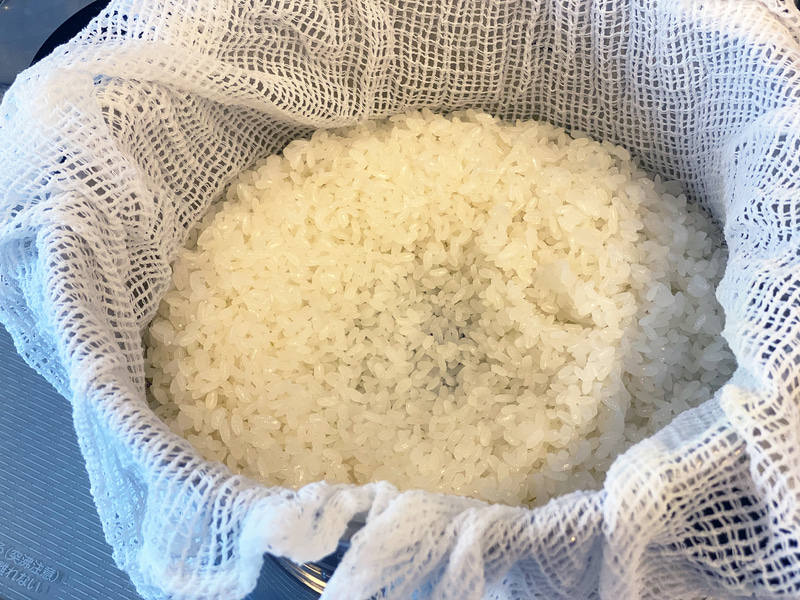 もち米が美味しそうに蒸しあがりました