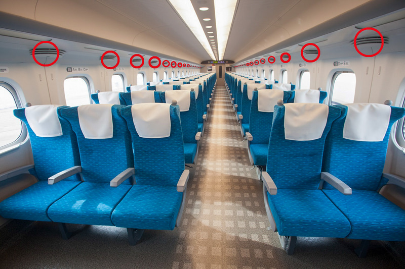 空気の入口は座席の頭上・荷棚下に、排気は座席の下にある（画像提供：JR東海）