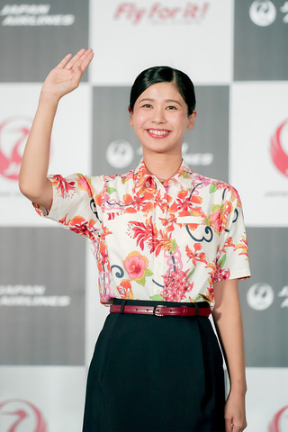 JTA、パイロットもかりゆしウェアに。今年導入のかりゆし新制服を着用 