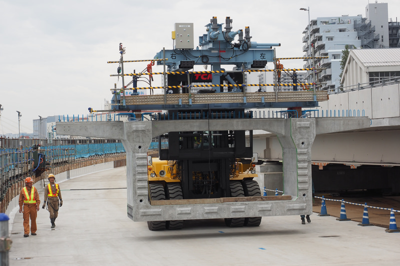 鮫洲区間のプレキャストボックス据付工（2018年8月～2019年3月）