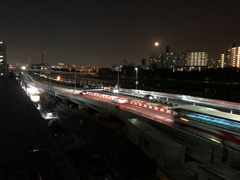 更新線と下り線を接続するための舗装嵩上げ（2019年11月～12月）