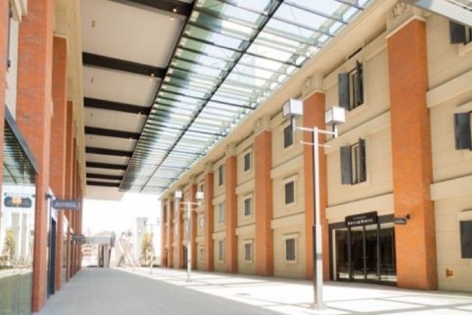 文化の発信拠点が集まる「KITANAKA BRICK」と物販・飲食・サービス店舗が出店する「KITANAKA WHITE」で構成される