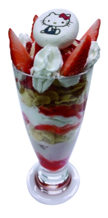 ハローキティのストロベリーパフェ 1200円（税別）