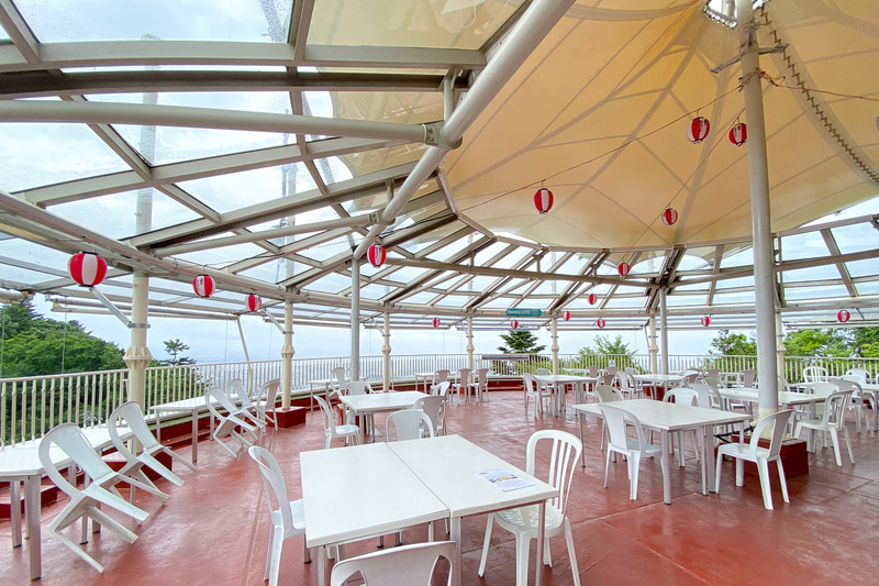 天気次第で遠く新宿や東京スカイツリーまで見ることができるロケーション