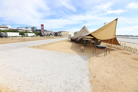 泉南りんくう公園 Sennan Long Park オープン 関空を望む海辺で多彩なアクティビティ q グランピング オートキャンプ 温泉を楽しめる トラベル Watch 泉南りんくう公園 Sennan Long Park オープン 関空を望む海辺で多彩なアクティビティ q グランピング オートキャンプ 温泉を楽しめる トラベル Watch