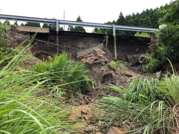 九重IC～湯布院IC間の被災状況