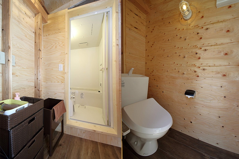 各棟にバス・トイレ付き