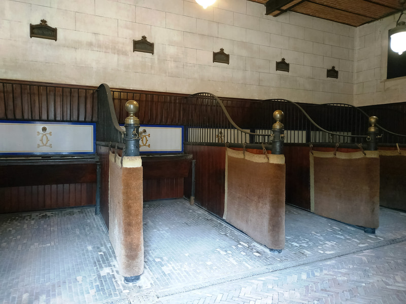 ショーモン城内