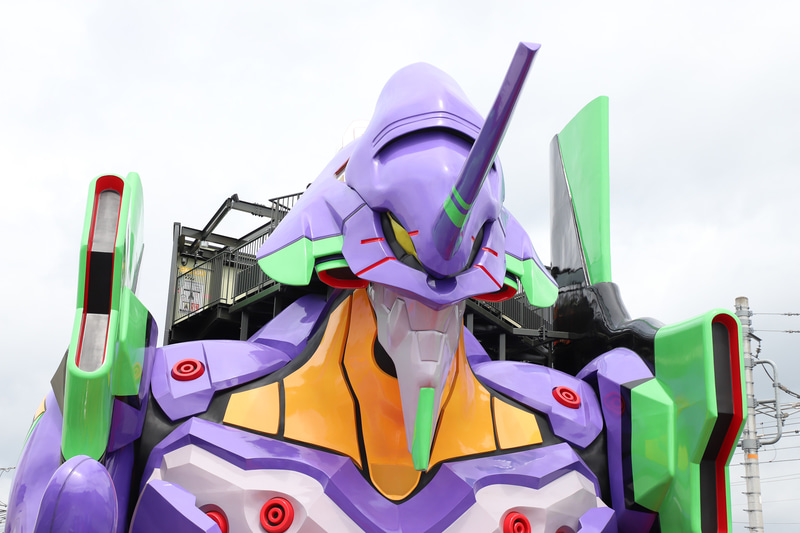 エヴァには明確なサイズの設定がないのだとか。ここではエントリープラグのサイズ感などから全長約40mという設定で製作したという