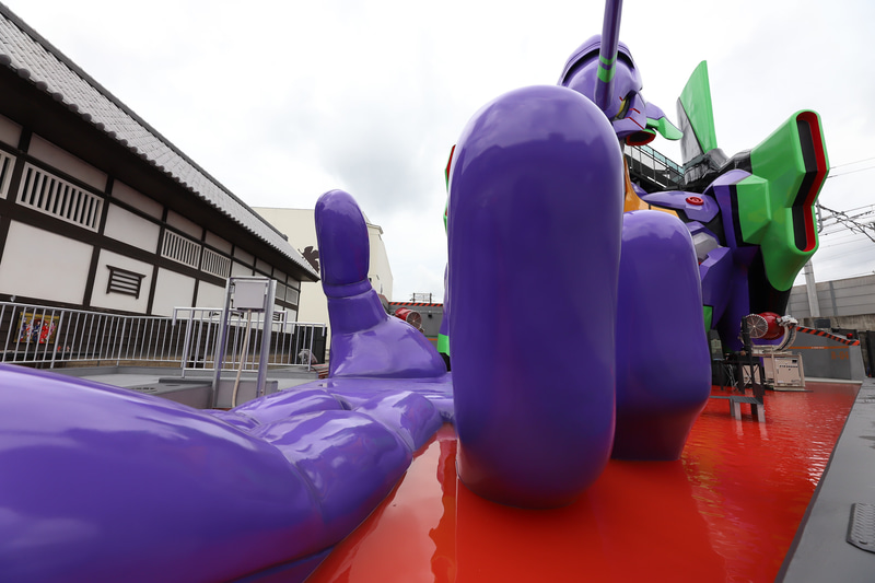 エヴァはLCLに浸かっているという設定