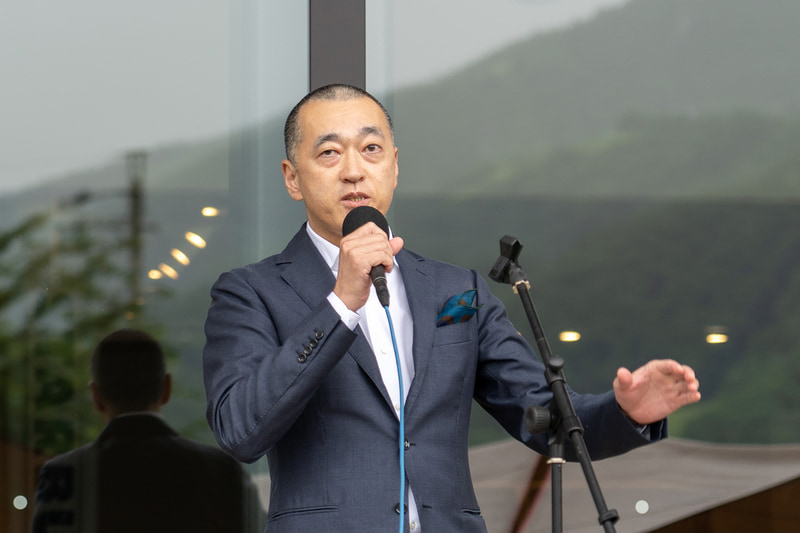 「Restaurant雪峰」を監修した「神楽坂石かわ」店主の石川秀樹氏