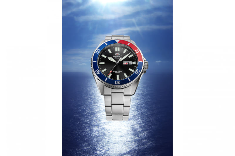 エプソン販売は、「ORIENT」からダイバーデザインのモデルに新たなカラーリングを採用した4モデルを8月27日に発売する。