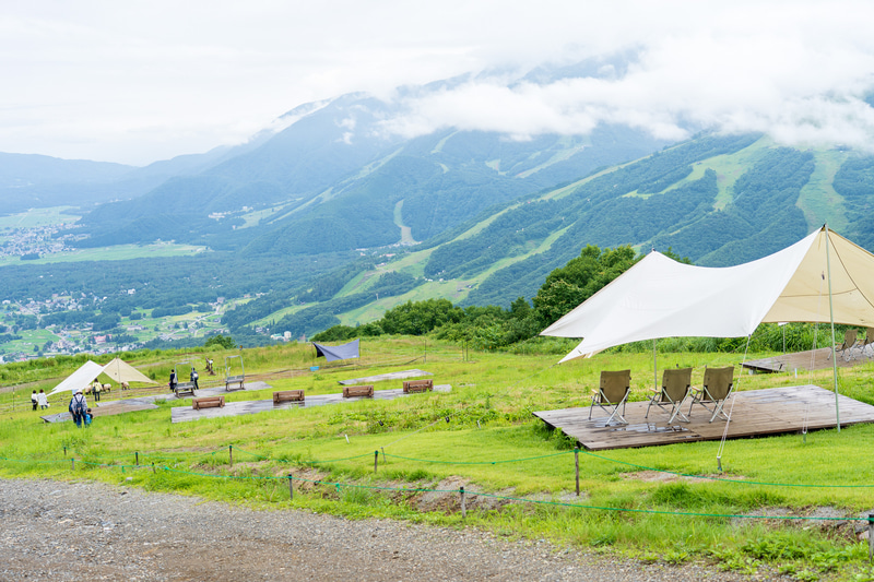 ゴンドラリフト「ノア」に乗って到着した山頂からの景色
