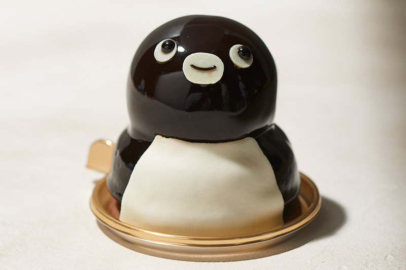 ホテルメトロポリタン「クロスダインケーキショップ」で8月20日から発売予定の「Suicaのペンギン ショコラオランジェット」（写真左、680円）と、「Suicaのペンギン フルーツゼリー」（写真右、650円）