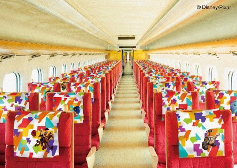 JR九州 WAKU WAKU ADVENTURE 新幹線の車内イメージ
