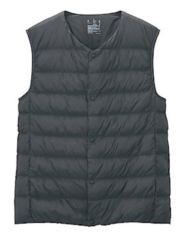 「軽量ポケッタブルノーカラーダウンベスト（紳士）」3990円→2990円（9月16日～）