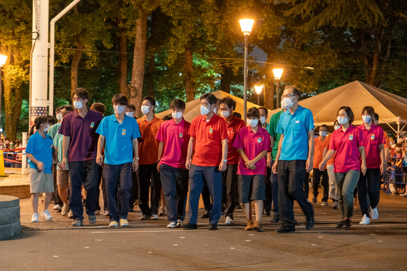 としまえんのスタッフがエルドラドの両脇から登場