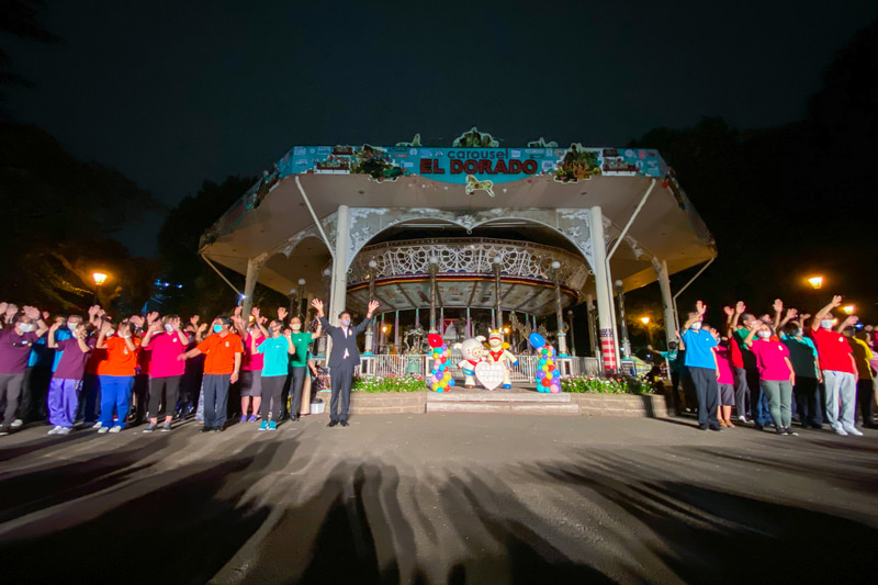 すべてのライトが消えたエルドラドとスタッフ一同に大きな拍手が送られた