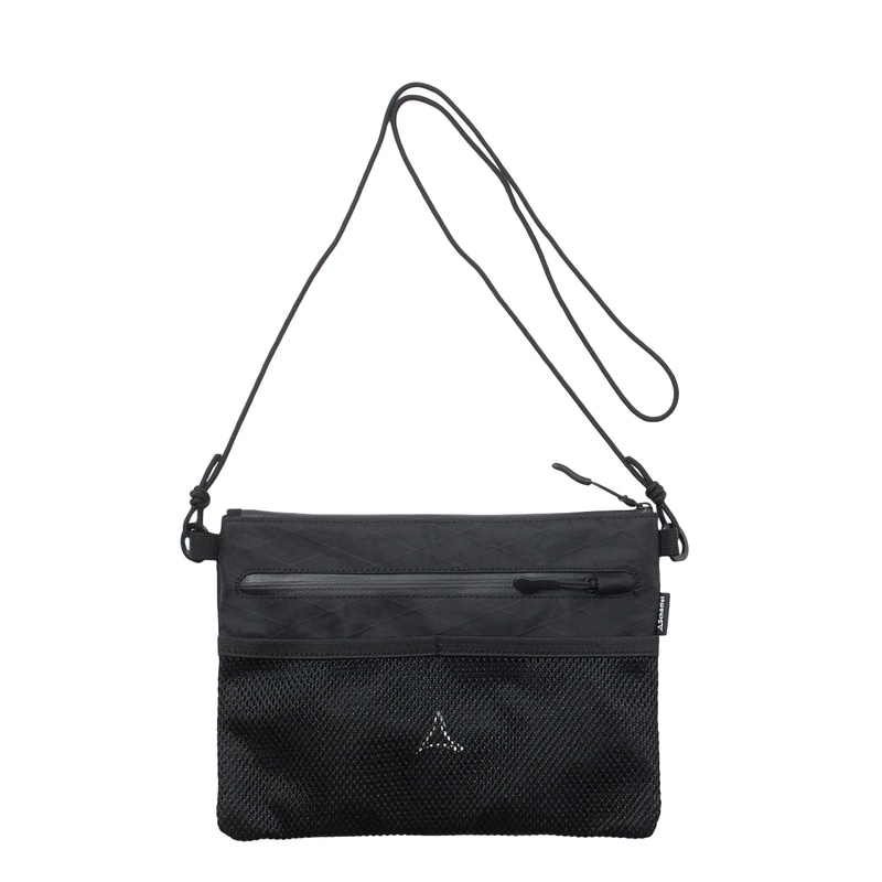 サコッシュ ブラック（6000円）