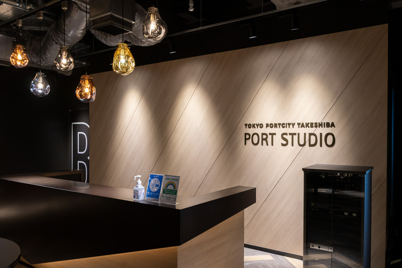 記者会見場としても使えるスタジオ「ポートスタジオ」