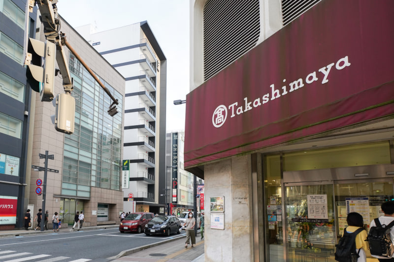 高島屋を目指して歩くとすぐレフ大宮が見つかる