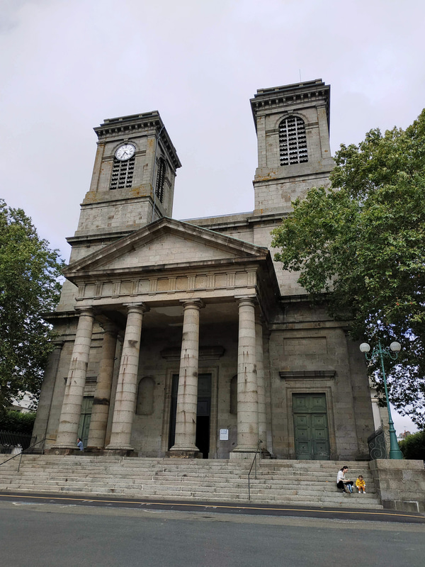 サン＝ミッシェル教会では無料のオルガンコンサートを開催していました