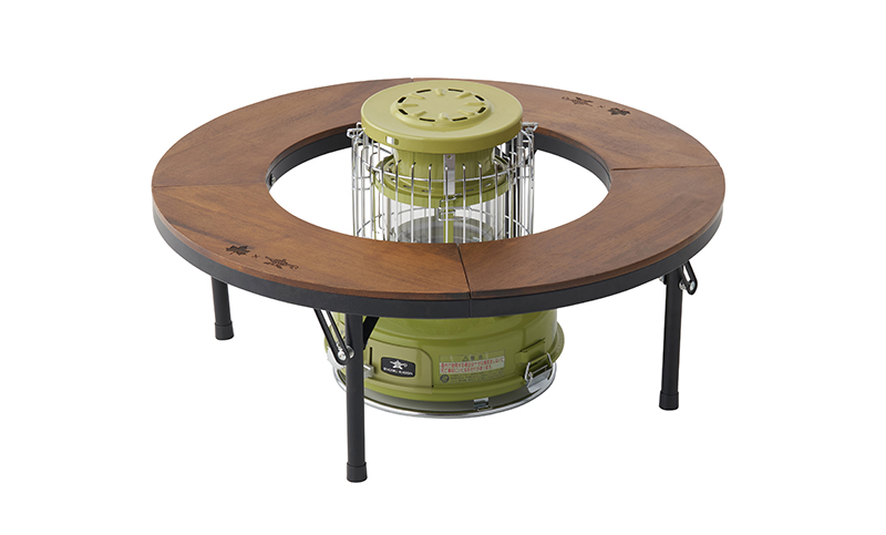 「LOGOS×SENGOKU ALADDIN ストーブテーブル」2万9000円（税別）と組み合わせて使用可能