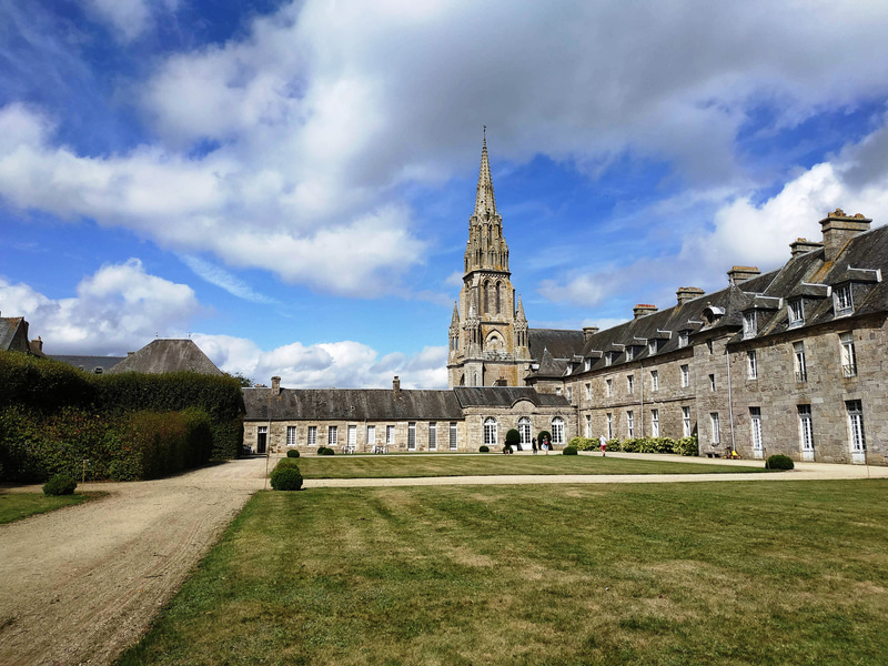 サン＝ブリューから少し足を延ばしたところにも見どころがたくさんです！