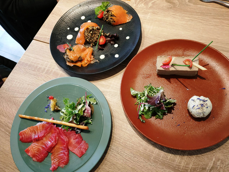 ビニックのレストラン周辺