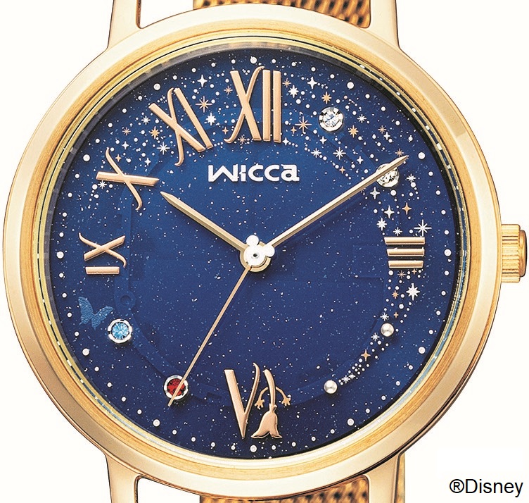 ゴールドモデルのインデックスはドラマチックな書体のローマ数字