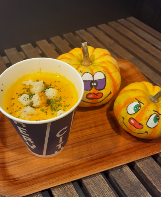 「THE CITY BAKERY」の「かぼちゃのポタージュ」650円