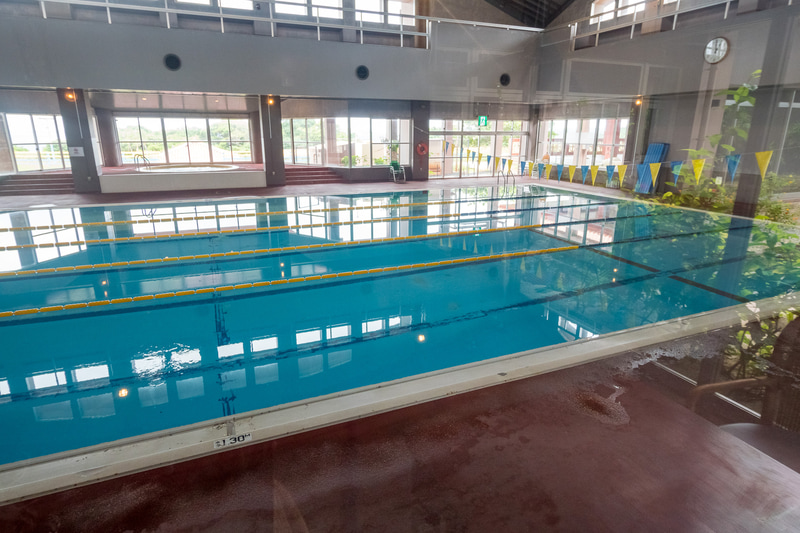 プールや体育館、ジムなどを備えるスポーツ施設「ペアーレ」