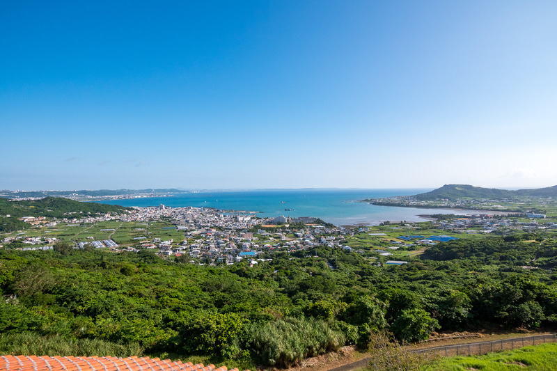 テレワークスペースとなっているラウンジ「感謝」のテラスからの眺め