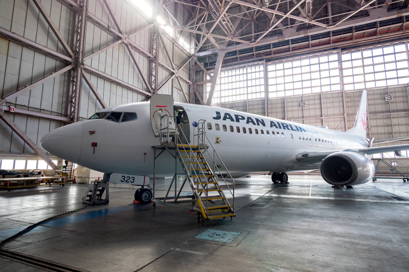 最初の新シート導入機となる登録記号「JA323J」の機体