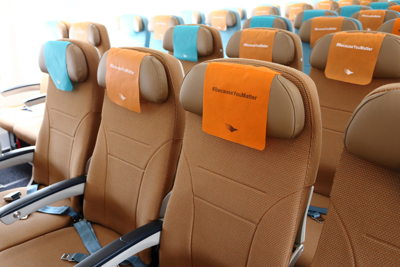 エコノミークラスのシート