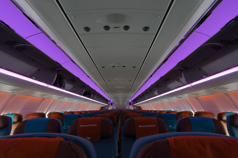 エコノミークラスの照明の一例